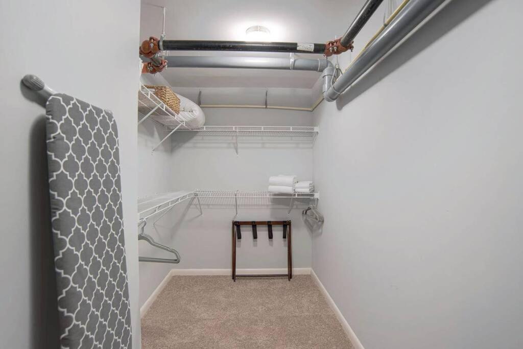 Cozysuites L 1Br, Monument Circle, Indy Индианаполис Экстерьер фото