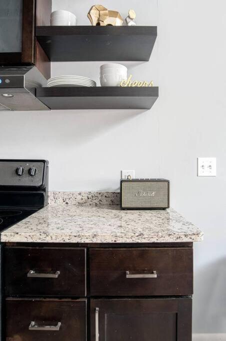 Cozysuites L 1Br, Monument Circle, Indy Индианаполис Экстерьер фото